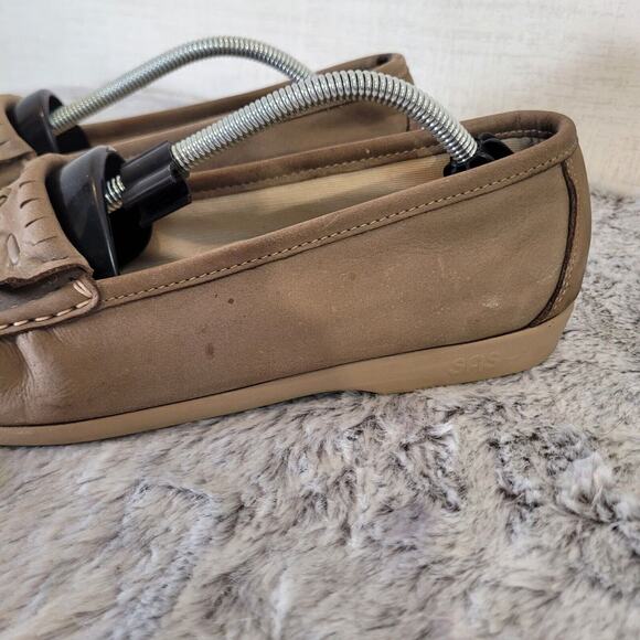 Sas Womens 9 M Softie Bone Kiltie Tassel Loafer Brown Tan Leather Original GUC - Picture 2 of 9